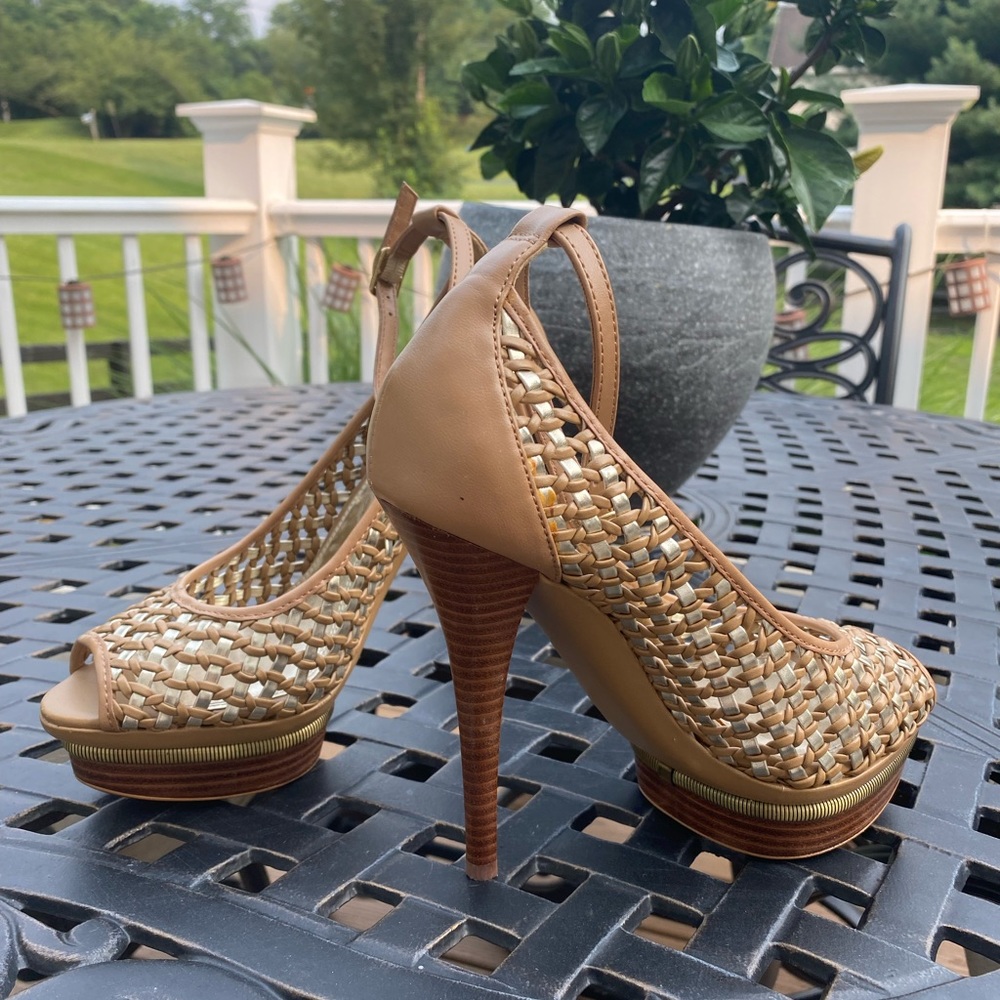 Bebe sandals heels. 8